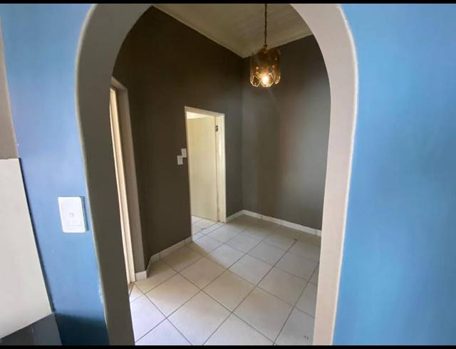 2 BEDROOM PROPERTY TO RENT IN KENSINGTON